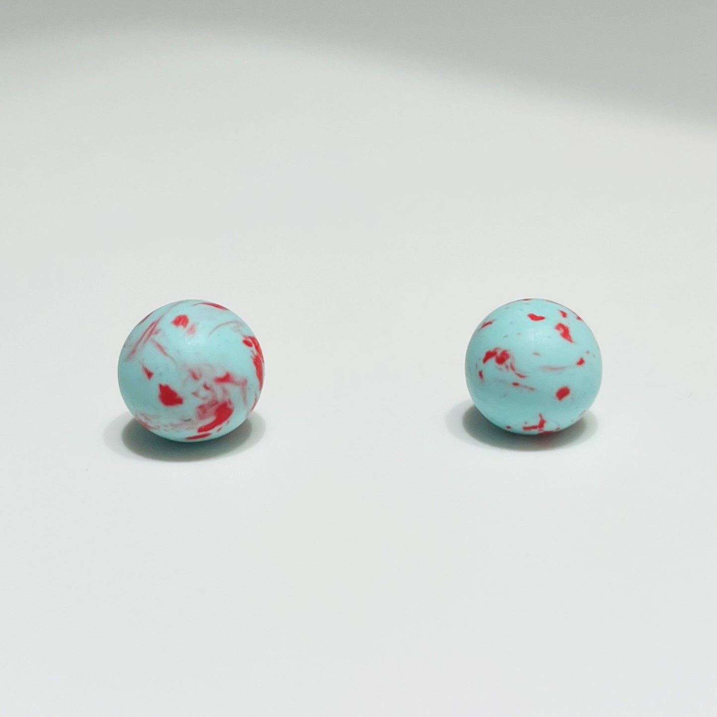 Sigri Volos Light Blue & Red Earrings